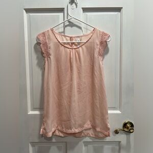 NY COLLECTION Light Pink Crochet Sleeve Keyhole Blouse SZ PETITE SMALL Pre Loved